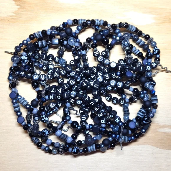 Reputation Friendship Bracelet - Picture 1 of 4